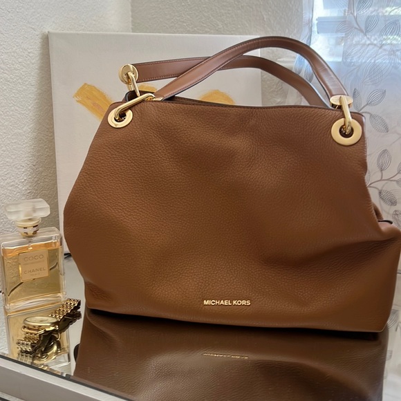 {🌟HP Michael Kors 🌟} NWOT Raven Pebble Leather Tote Camel/Gold - Picture 2 of 6